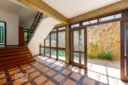 Casa com 4 Quartos à venda, 274m² no Sumaré, São Paulo