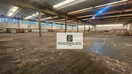 Galpão/Depósito/Armazém para alugar, 2500m² no Canhema, Diadema