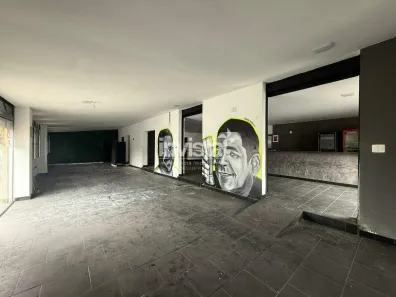 Ponto Comercial para alugar, 240m² no Macuco, Santos
