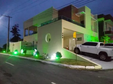 Casa com 4 Quartos à venda, 300m² no Ponta Negra, Manaus