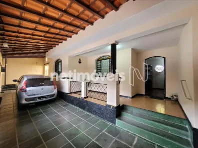 Casa com 3 Quartos à venda, 219m² no Carlos Prates, Belo Horizonte