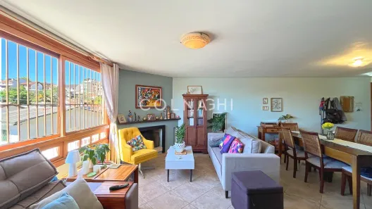 Casa com 4 Quartos à venda, 168m² no Chácara das Pedras, Porto Alegre