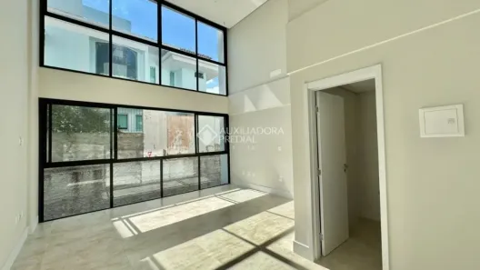 Apartamento com 1 Quarto à venda, 52m² no Cacupé, Florianópolis