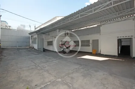Galpão/Depósito/Armazém à venda, 855m² no Santa Efigênia, Belo Horizonte