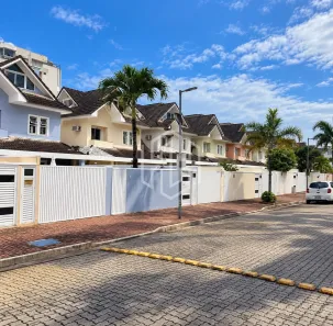 Casa com 4 Quartos para alugar, 203m² no Recreio dos Bandeirantes, Rio de Janeiro