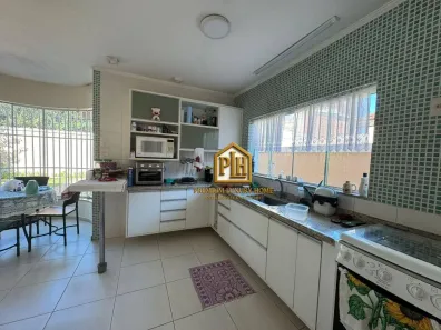 Casa com 3 Quartos à venda, 224m² no Loteamento Loanda, Atibaia
