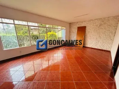 Casa com 3 Quartos para alugar, 231m² no Campestre, Santo André