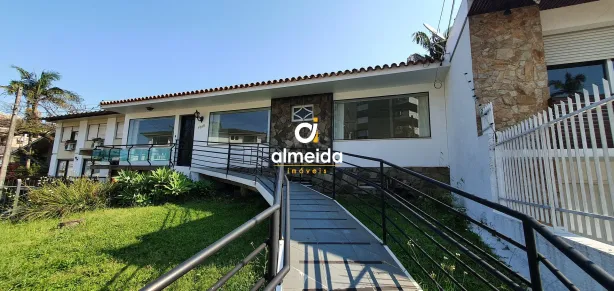 Imóvel Comercial com 10 Quartos para alugar, 312m² no Nossa Senhora de Lourdes, Santa Maria