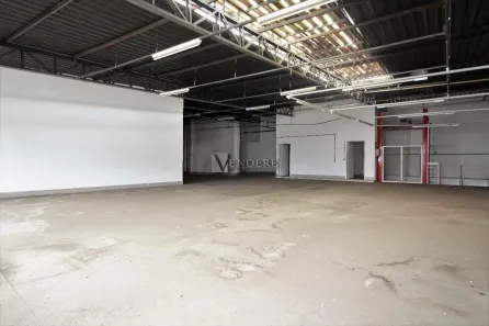 Galpão/Depósito/Armazém para venda ou aluguel, 900m² no Carlos Prates, Belo Horizonte