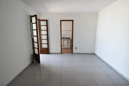 Apartamento com 2 Quartos para alugar, 58m² no Centro, Pelotas