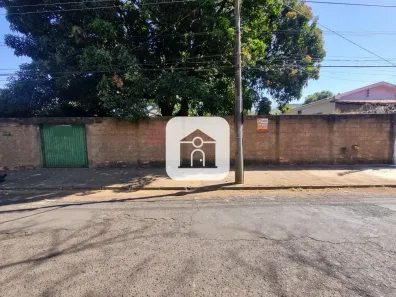 Lote/Terreno à venda, 741m² no Presidente Roosevelt, Uberlândia