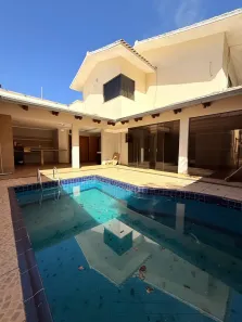 Sobrado com 4 Quartos para alugar, 200m² no Plano Diretor Sul, Palmas