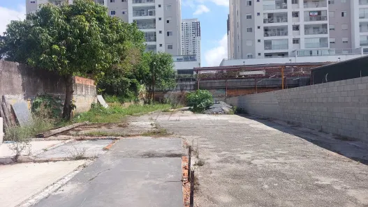 Lote/Terreno para alugar, 535m² no Ferreira, São Paulo