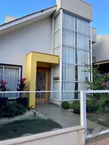 Casa de Condomínio com 3 Quartos à venda, 268m² no Pacaembu, Cascavel