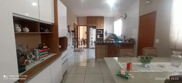Casa com 3 Quartos à venda, 220m² no Jardim Caçula, Jundiaí