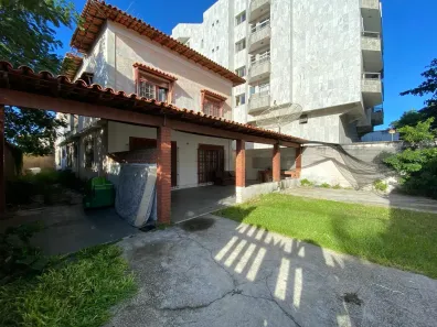 Casa com 6 Quartos à venda, 400m² no Braga, Cabo Frio