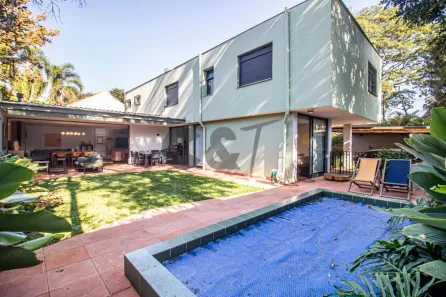 Casa com 3 Quartos à venda, 237m² no Santo Amaro, São Paulo