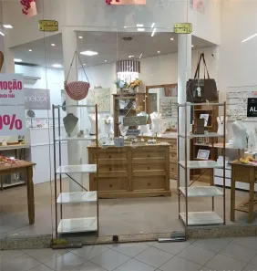Ponto Comercial à venda, 30m² no Pitangueiras, Lauro de Freitas