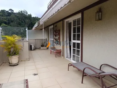 Cobertura com 2 Quartos à venda, 150m² no Itaipava, Petrópolis