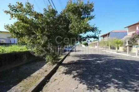 Lote/Terreno à venda, 240m² no Jardim Tres Marias, Peruíbe
