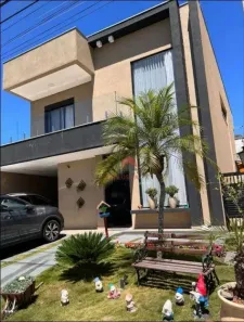 Casa de Condomínio com 3 Quartos à venda, 219m² no Parque Califórnia, Jacareí