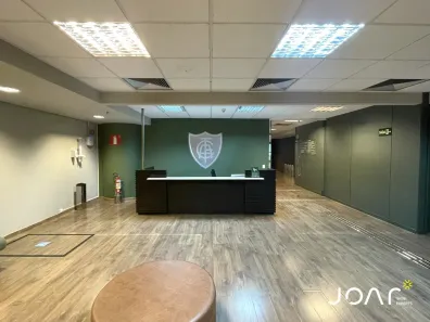 Ponto Comercial para alugar, 956m² no Santa Efigênia, Belo Horizonte