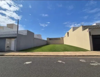 Lote/Terreno à venda, 300m² no Novo Mundo, Uberlândia