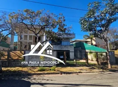Casa de Condomínio com 4 Quartos à venda, 400m² no , Brumadinho