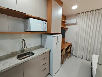 Apartamento com 1 Quarto para alugar, 23m² no Centro, Curitiba