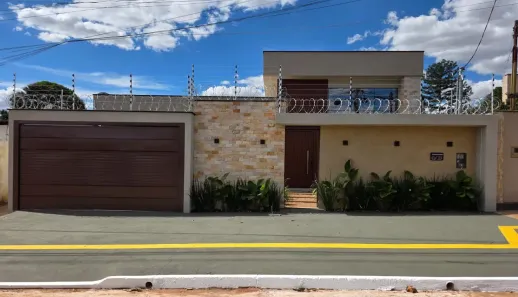 Casa de Condomínio com 4 Quartos à venda, 218m² no Jardim Europa, Goiânia