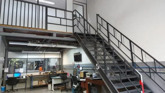 Galpão/Depósito/Armazém para venda ou aluguel, 288m² no Jardim do Trevo, Campinas