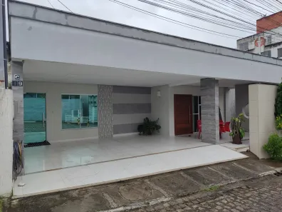 Casa de Condomínio com 3 Quartos à venda, 200m² no Pedra do Descanso, Feira de Santana