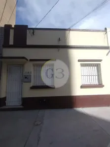 Casa com 2 Quartos para alugar, 60m² no Centro, Rio Grande