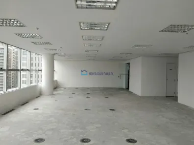Sala Comercial para alugar, 193m² no Vila Olímpia, São Paulo
