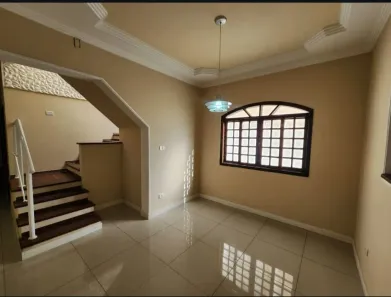Sobrado com 3 Quartos à venda, 228m² no Vila Ester, São José dos Campos