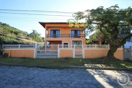 Casa com 3 Quartos para alugar, 155m² no Lagoa da Conceição, Florianópolis
