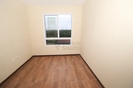 Apartamento com 2 Quartos para alugar, 40m² no Centro, Pelotas