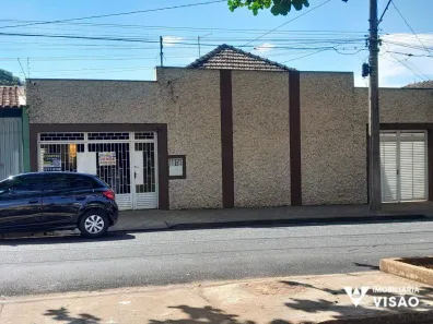 Casa com 3 Quartos à venda, 10m² no Estados Unidos, Uberaba