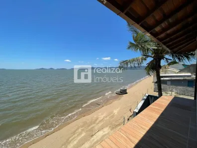 Casa com 3 Quartos para alugar, 330m² no Balneário, Florianópolis