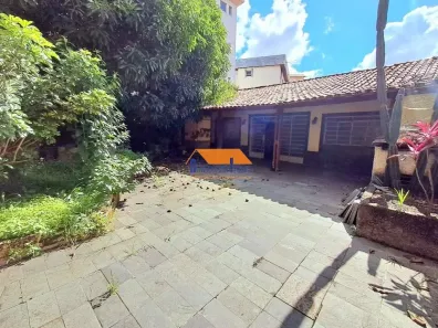 Casa com 4 Quartos à venda, 250m² no Santa Amélia, Belo Horizonte