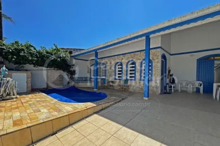 Casa com 3 Quartos à venda, 161m² no Jardim Tres Marias, Peruíbe