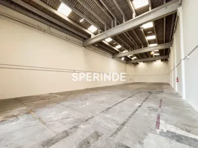 Galpão/Depósito/Armazém para alugar, 700m² no Sarandi, Porto Alegre