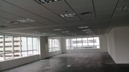 Sala Comercial para alugar, 136m² no Cidade Monções, São Paulo