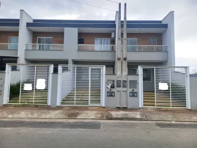 Sobrado com 3 Quartos à venda, 101m² no Floresta, Joinville