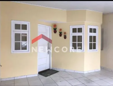 Sobrado com 2 Quartos à venda, 177m² no Vila Naly, Caçapava