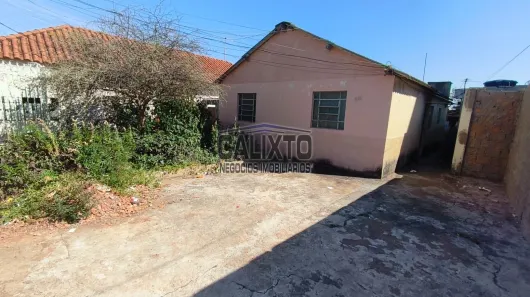 Casa com 2 Quartos à venda, 280m² no Osvaldo Rezende, Uberlândia