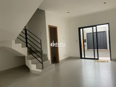 Casa com 3 Quartos à venda, 110m² no Aclimação, Uberlândia