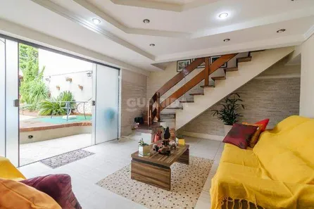 Casa com 5 Quartos para alugar, 420m² no Vila João Pessoa, Porto Alegre