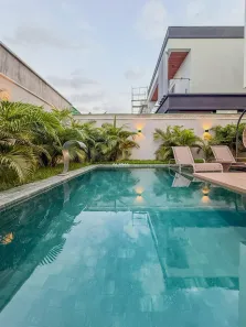 Casa de Condomínio com 4 Quartos à venda, 260m² no Cidade Alpha, Eusébio
