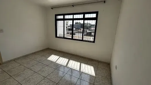 Sobrado com 2 Quartos para alugar, 130m² no Vila Arapuã, São Paulo